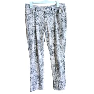 The Limited 678 Straight leg Low Rise Snake Print jeans Gray & White Size    6